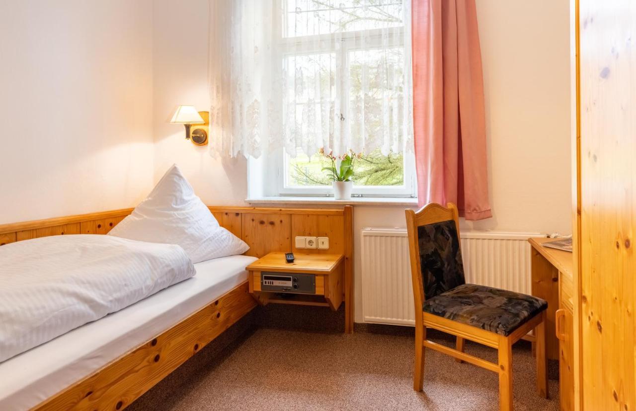 Hotel Carola Olbernhau Extérieur photo